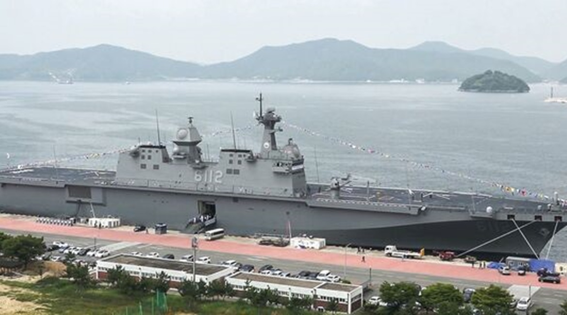 The RoKN commissioned 
        
        , its second Dokdo-class LPH, in a ceremony held on 28 June at the Jinhae Naval Base in South Gyeongsang Province.