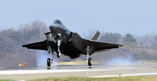 A Republic of Korea Air Force's F-35A Joint Strike Fighter (the first of 40 aircraft is herein shown) made an emergency landing on 4 January. The fleet has been grounded until further notice, the Ministry of National Defense confirmed to 
    ...