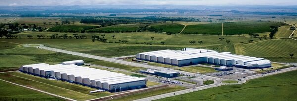 Embraer plans to sell two aircraft parts factories in Evora, Portugal.