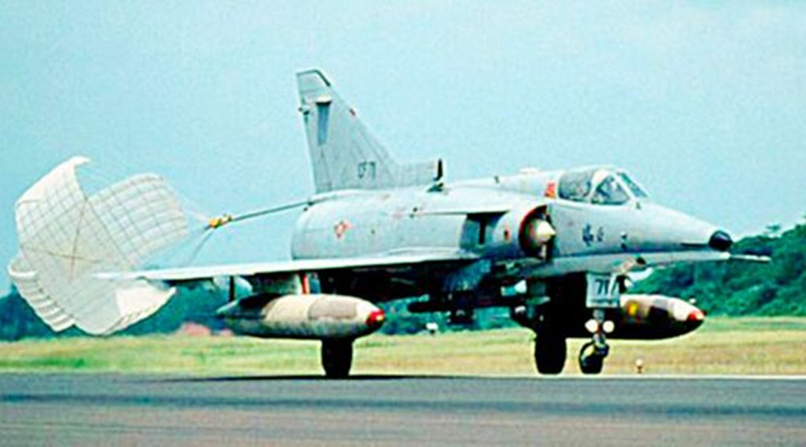 IAI is to return to service Sri Lankan Kfir fighters, at the same time as provisioning them for future system and sensor upgrades.