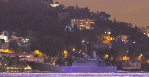 The Northern Fleet's Project 775 Ropucha-class landing ship 
        
         transits the Bosphorus on 9 February.