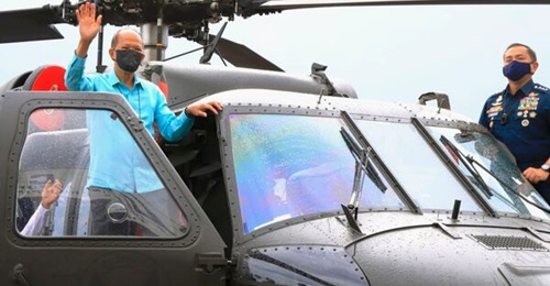 On 22 February the Philippines signed a contract for 32 additional S-70i Black Hawk helicopters. This follows an order for 16 units placed in 2019, the first batch of which was inducted into service in December 2020 (seen here).