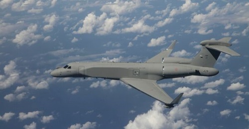 The Italian Air Force fields two G550 CAEW, which it acquired from Israel Aerospace Industries. The service plans to field eight additional G550-based C4ISTAR aircraft by early 2030s.