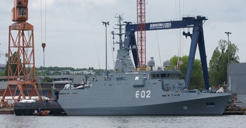 Polish Navy's Project 258 Kormoran II minehunter ORP 
        
         (602) under construction at Remontowa shipyard.