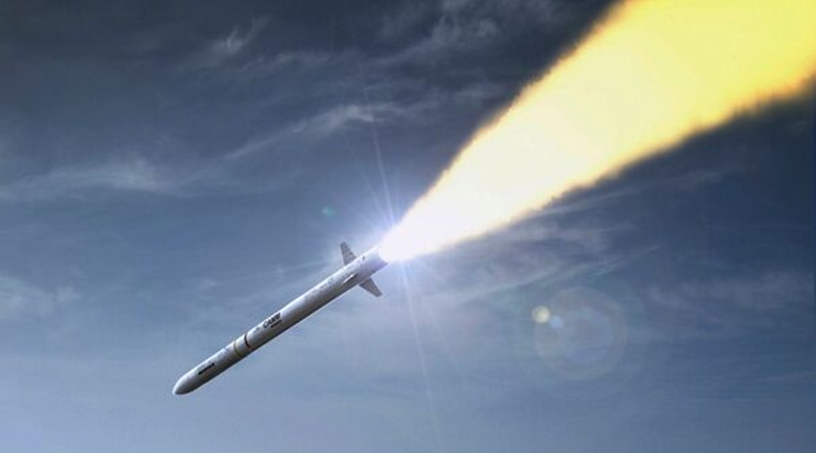The DE&S Maritime Anti-air Weapon Systems team has awarded an 11-year contract to MBDA to integrate CAMM into the Royal Navy Type 45 destroyer's Sea Viper weapon system.