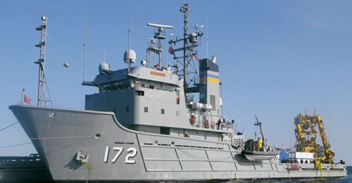 The Navajo class will replace three Powhatan-class (USNS 
        
         is pictured) and two Safeguard-class ships now coming to the end of their lives.