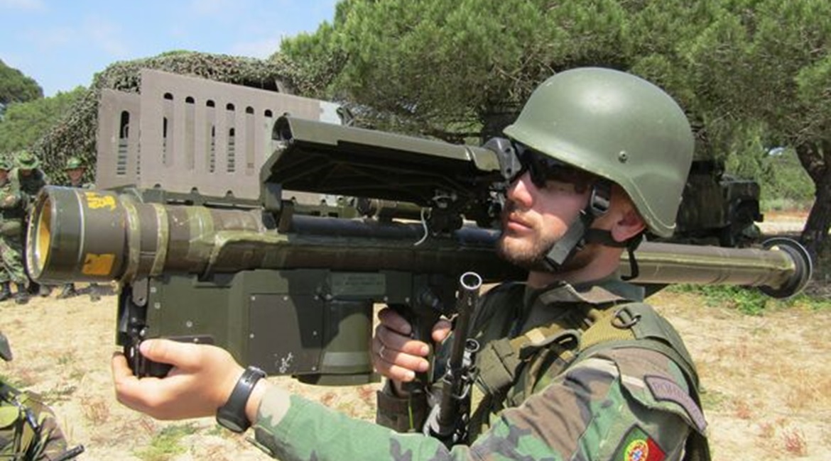 The Portuguese Army's ground-based air defence capability is based on the Stinger MANPADS.