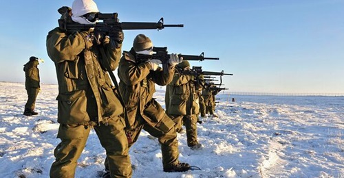 Canadian soldiers participate in an exercise in northern Canada.