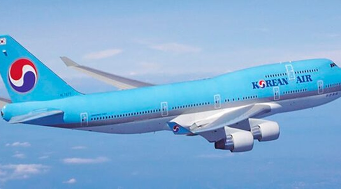 A Boeing 747-400 operated by Korean Air. The airline announced on 20 July that it has begun researching the feasibility of using large commercial aircraft for air-launching space rockets and orbital vehicles.