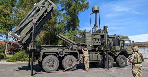 A British Army Sky Sabre air defence system has reached its initial operating capability in Poland to defend against air and missile attack by Russia.