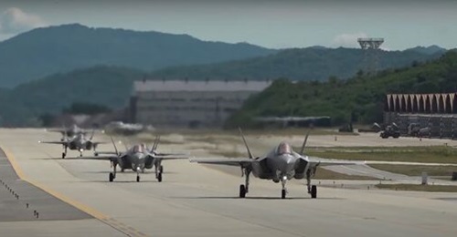 Lockheed Martin F-35 Lightning IIs of the Republic of Korea Air Force prepare to participate in a joint flight with USAF fighters on 7 June 2022, in response to ballistic missile launches by North Korea.