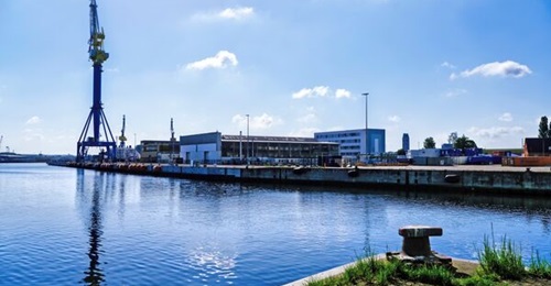 Thyssenkrupp Marine Systems (TKMS) has acquired MV Werften's shipyard in Wismar, Germany.