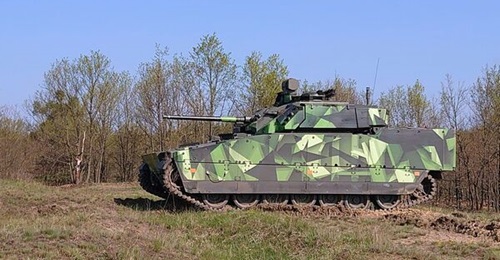 The Slovak government approved the procurement of 152 CV90 MkIV tracked IFVs with 35 mm guns on 28 June.