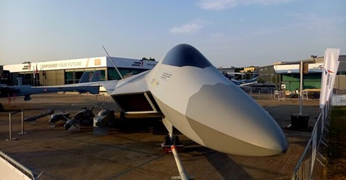 A full-scale mock-up of the TF-X/MMU combat aircraft was showcased at the Farnborough Airshow.
