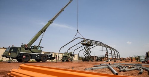 The last helicopter hangar at the French base in Gao is taken down (a photograph released on 7 August).