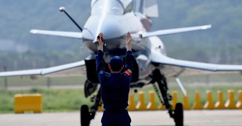 A new batch of Chengdu J-10CEs being built for the Pakistan Air Force have been seen with camouflage livery. The colours are similar to the PAF's maritime strike-capable Mirage 5s.