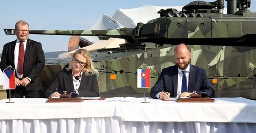 Slovak Defence Minister Jaroslav Nad and his Czech counterpart, Jana Cernochová, signed a co-operation agreement on the procurement and operation of the CV90 MkIV IFV during SIAF 2022 on 27 August.