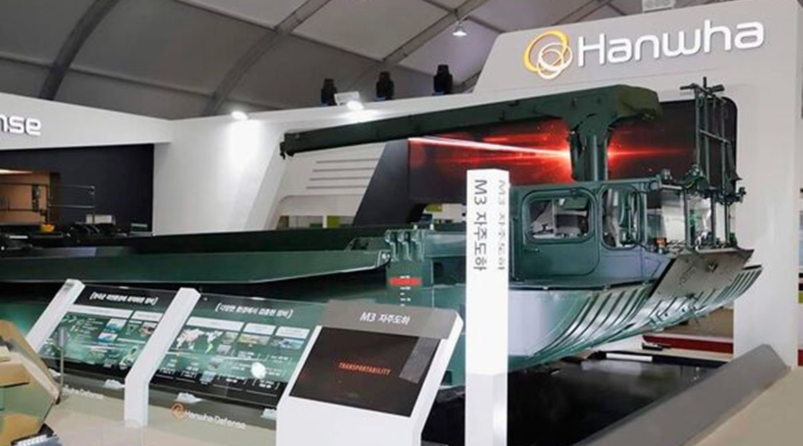 An M3 amphibious rig displayed by Hanwha Defense during the ADEX 2019 defence exhibition. On 13 August 2021 the company secured a KRW500 billion contract to lead a project aimed at developing and producing a localised version of the M3 to meet a RoKA r...