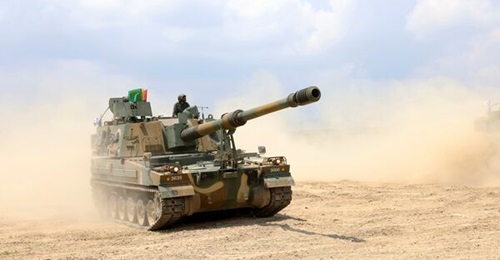 South Korea's DAPA has approved a USD1.73 billion programme to upgrade Hanwha Defense's K9 self-propelled howitzer, pictured above.