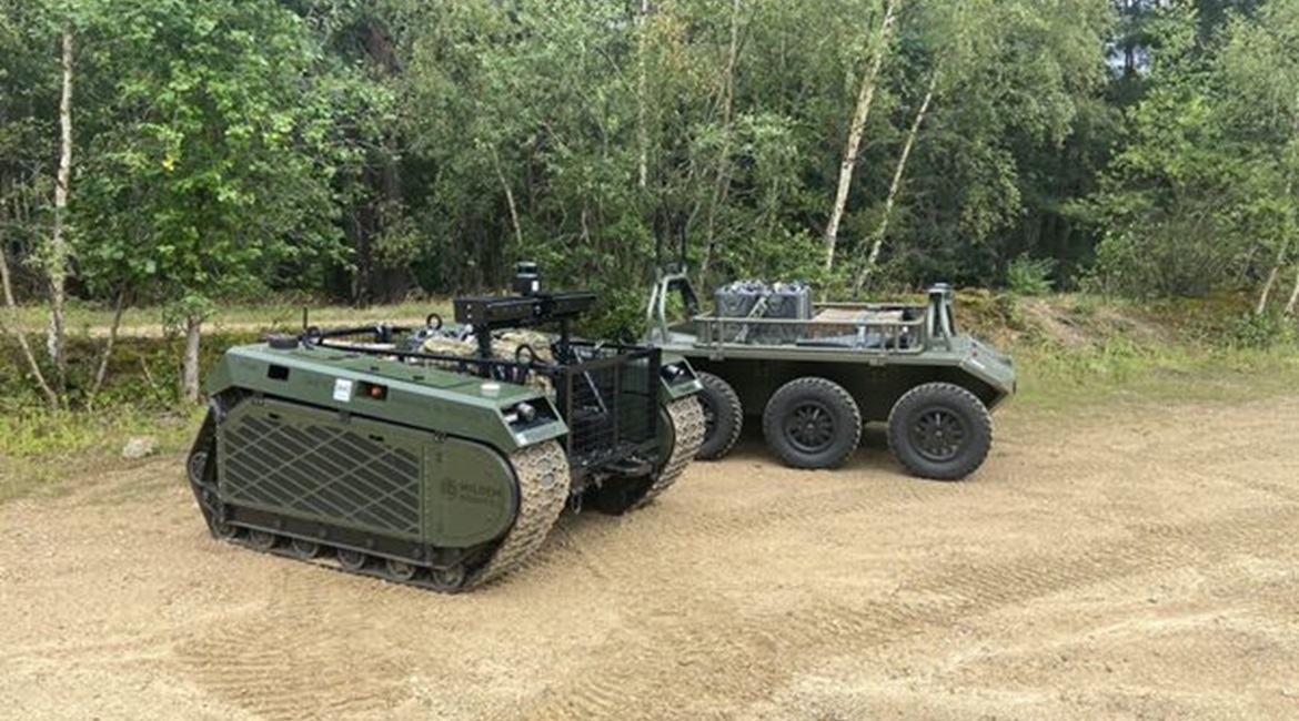 Dstl publicly showed Project Theseus's Viking and Titan UGVs at a British Army testing site in Aldershot, UK, last week for the first time.