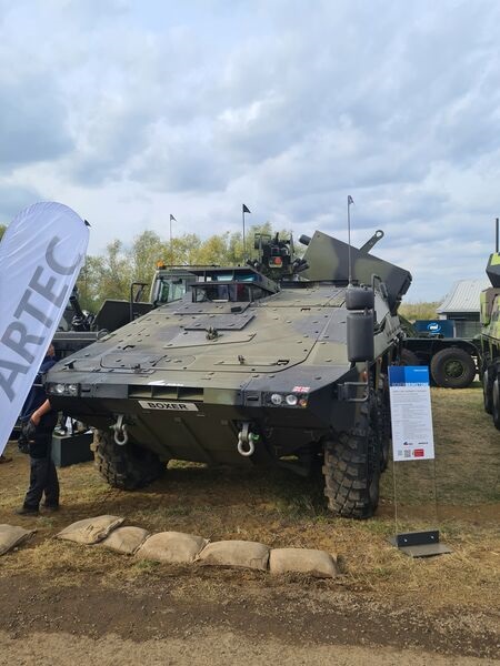 RBSL displayed a concept demonstrator of the Boxer Overwatch variant at DVD 2022 with a mission module, and a launcher for eight Brimstone missiles (seen here in the raised position).