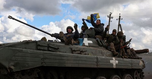 Ukrainian troops advancing near Lyman two days after President Volodymyr Zelensky declared on 2 October that the town had been “cleared” of Russian troops.