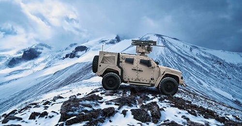 A  JLTV outfitted with Kongsberg's XM914 remote weapon system. The USMC has decided it will not continue to use Raytheon as the prime integrator for its MADIS Inc 1 programme, an effort that includes integrating this RWS on to the vehicle.