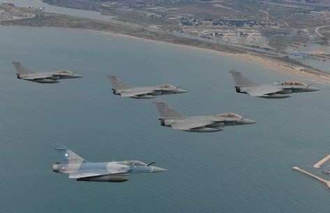 Two F4-1 standard Rafale combat aircraft took part in flight trials in April, flying realistic tactical scenarios alongside other French aircraft types.
