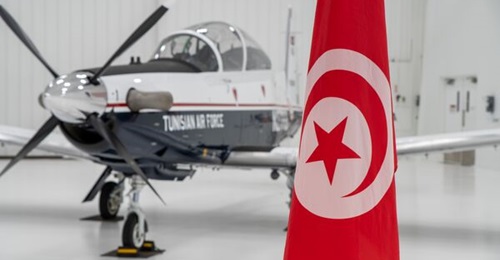 Textron announced delivery of the first of eight Beechcraft T-6 Texan II trainer aircraft to Tunisia on 8 November.