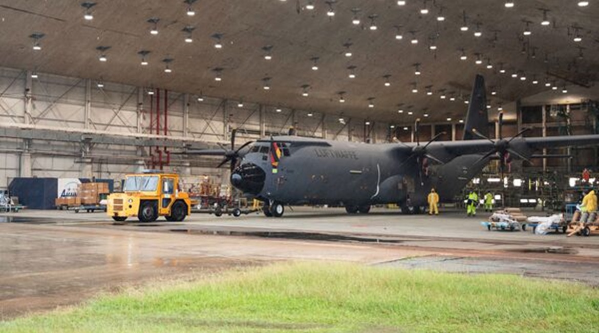 The Luftwaffe's first C-130J was rolled out of the Lockheed Martin plant in Marietta, Georgia, in mid-August.