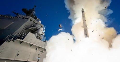 JS 
        
        , seen here firing the SM-3 Block IIA interceptor against a ballistic target in waters near Hawaii on 16 November 2022.