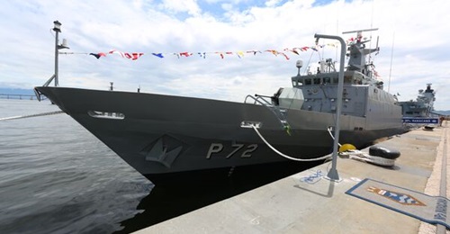Brazil commissioned a third Macaé-class patrol ship on 2 December in Rio de Janeiro.