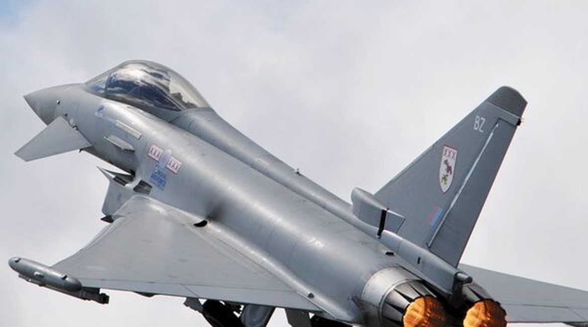 Having earlier intended to retain 24 of its Tranche 1 Typhoons out to 2040, the UK will now retire them in 2025 with more than half of their airframe hours remaining.