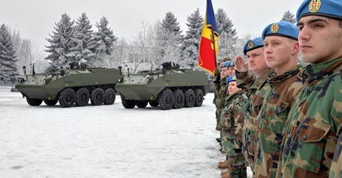 The Moldovan army received the first three of 19 Piranha 3H APCs on 12 January.