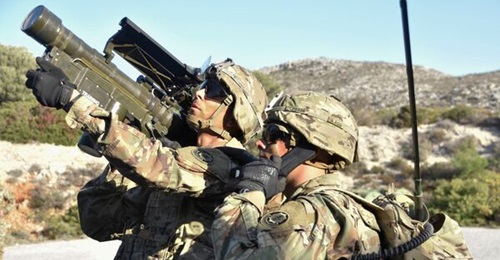 US Army soldiers prepare to fire a Stinger missile during an exercise.