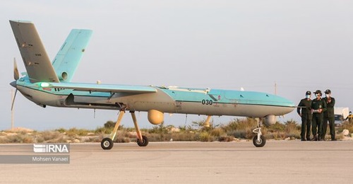 A Shahed-129 UAV with a previously unseen payload at the IRGC Qeshm island airbase.
