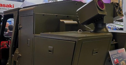 KHI displayed its new high-energy laser C-UAS, mounted on a Mule Pro-FX ground vehicle, at the DSEI Japan 2023 show.