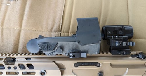 Thales XTRAIM weapon sight mounted on a Sig Sauer MCX Virtus .300 BLK rifle.