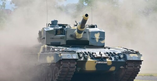 Hungary received the first four of 12 Leopard 2A4HU tanks in July 2020.