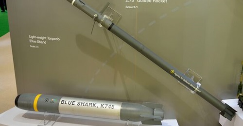 With a weight launch of 280 kg, the Blue Shark can hit targets at depths of up to 450 m and at a range of 6.5 n mile. The torpedo can travel at a speed of 45 kt.