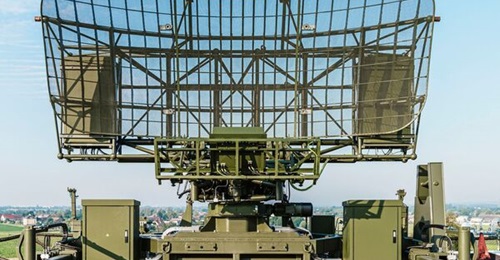 The PLEES has a surveillance field of view of 360° by antenna rotation and a 30° instant field of view.