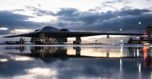A B-2 Spirit bomber, deployed from Whiteman Air Force Base, Missouri, is prepared for a training mission at Joint Base Pearl Harbor-Hickam, Hawaii, on 17 January 2019.
