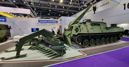 FFG Wisent 1 MCT at DSEI 2023. This vehicle is identical to those procured for Ukraine in January 2023, with the exception of the cover over the louvres at the side of the engine compartment.