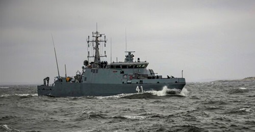 Finnish Navy's mine-countermeasures vessel 
        
         is pictured near the location of the damaged Balticconnector gas pipeline in the Gulf of Finland.