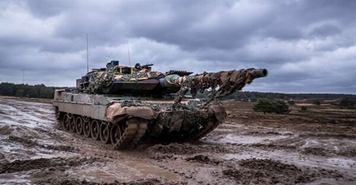 The Bundeswehr is forming Panzerbrigade 42, composed of Panzerbataillon 203 equipped with the Leopard 2 tank (pictured) and Panzergrenadierbataillon 122 with the Puma IFV.