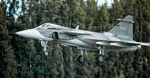 With the jamming of global navigation satellite systems becoming a cheap and easy means to deny and to be denied the use of airspace, Saab is developing the means to counter the threat for its Gripen fighter.