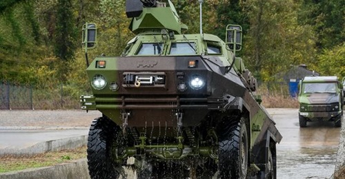 A BOV-OT M-21 APC demonstrating its water obstacle crossing capabilities at Nikinci.