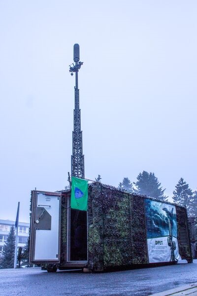 The army's new DPET electronic surveillance system consists of four stations, which are transported by Tatra T-815 8×8 vehicles.