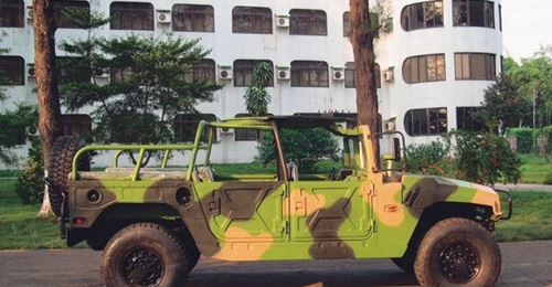 The PCP001 vehicles are based on a modified 4×4 Dongfeng EQ2050 vehicle (pictured above) fitted with an 82 mm rapid-deployment automatic mortar system.