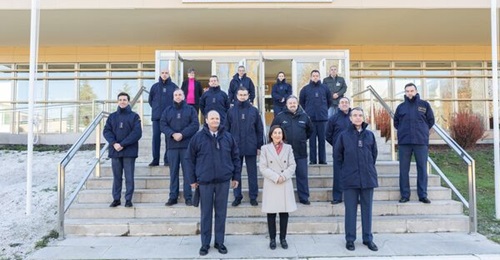 Minister of Defence Margarita Robles was joined by the Chief of Staff of the Air and Space Force, Air General Javier Salto Martínez-Avial; the Chief of Staff of the Space Command, Brigadier General Isaac Manuel Crespo Zaragoza; and others at the s...